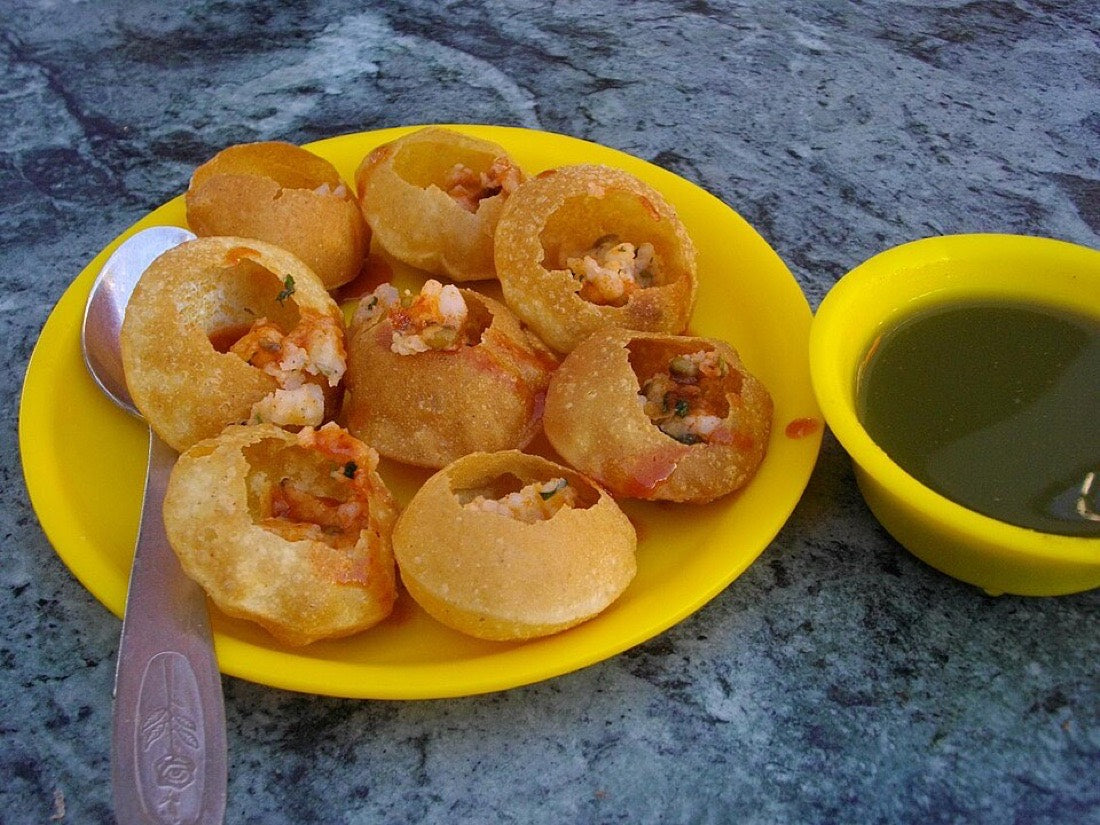 Pani puri with tangy water
