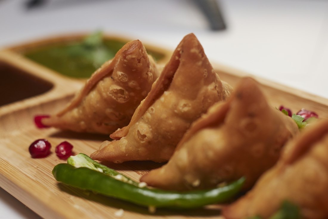 Samosa with Chutney